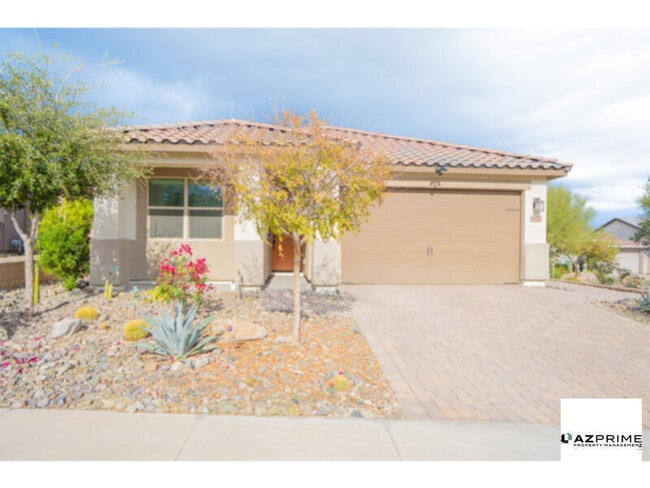 Building Photo - Stylish 3/2 Goodyear House!