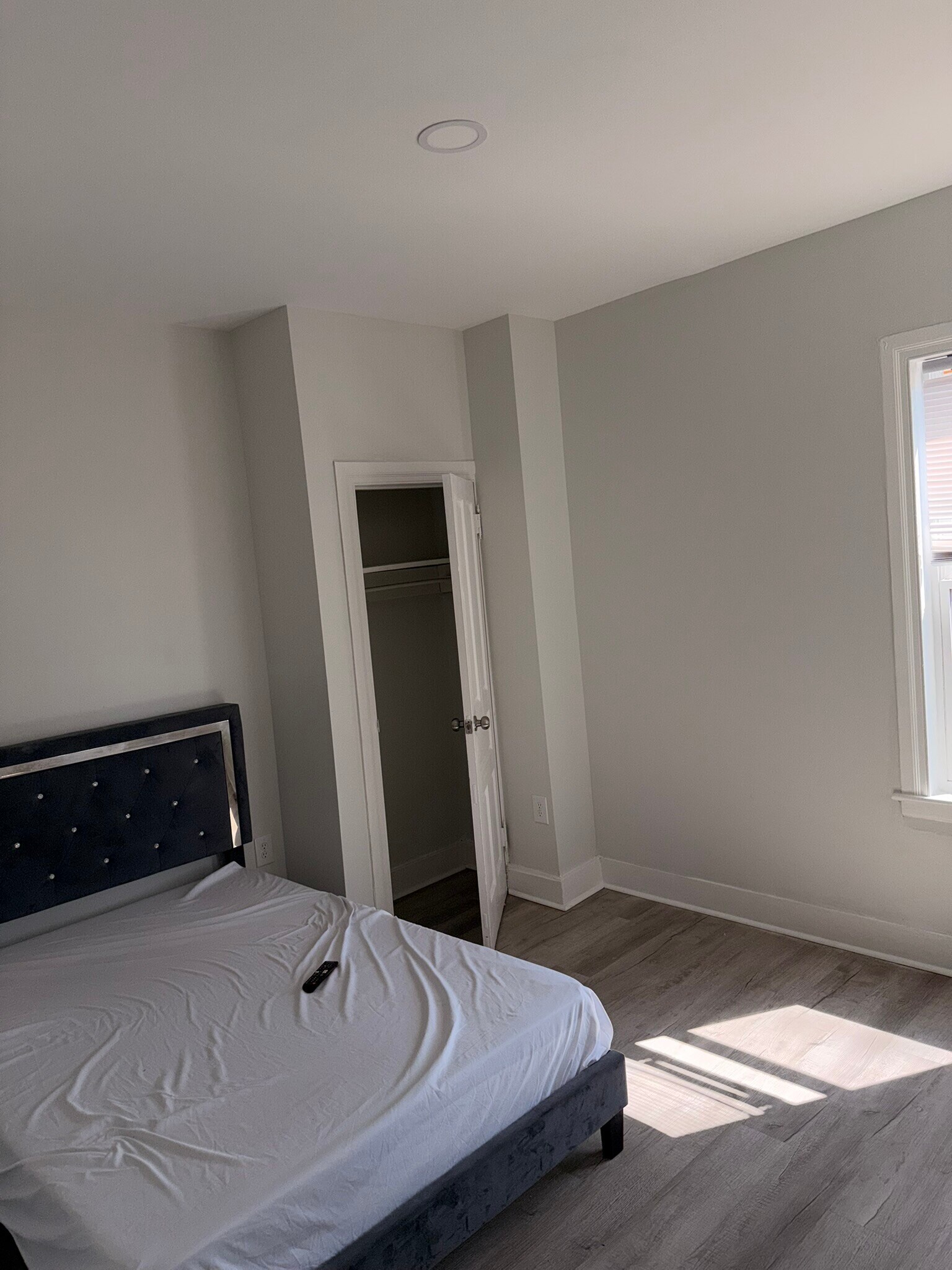 Building Photo - 328 Pattison St