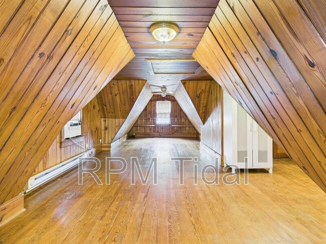 Building Photo - 217 Palen Ave