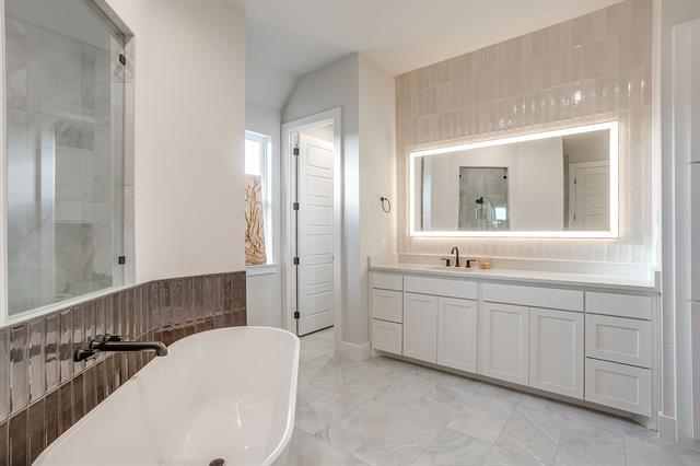 Building Photo - 408 Mah Cheta St