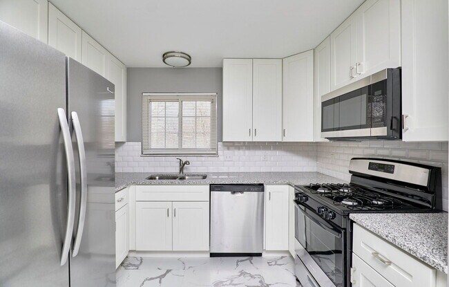 Building Photo - 11359 Prentice Dr