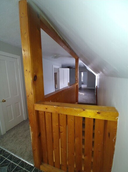 Building Photo - 308 N 11th St