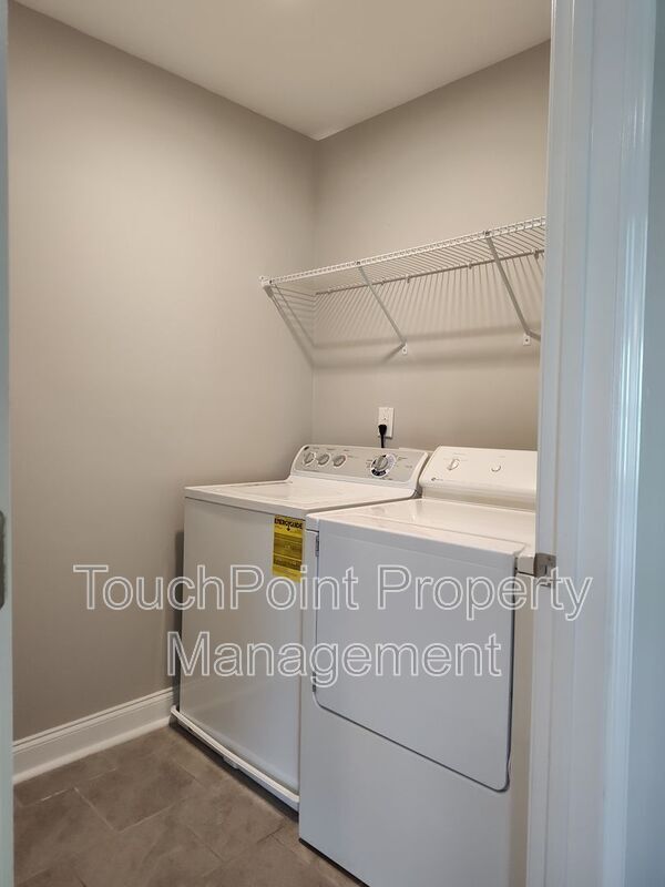 Building Photo - 170 Pine Eagle Dr