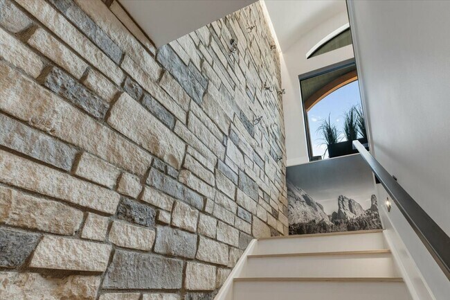 Building Photo - 21429 Trappers Trail