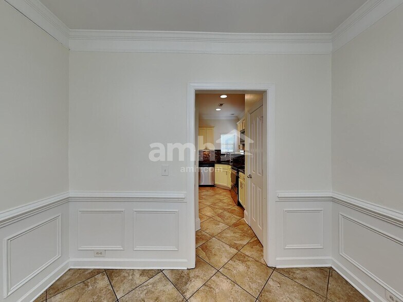 Building Photo - 2902 Island Point Dr NW