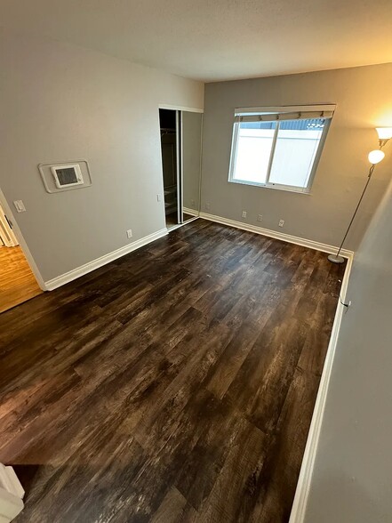 Building Photo - 3928 Arizona St