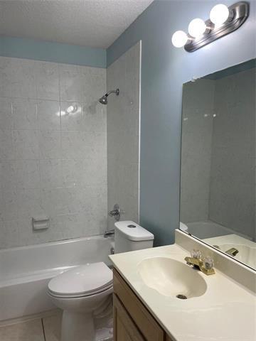 Building Photo - 1409 Burlington Dr
