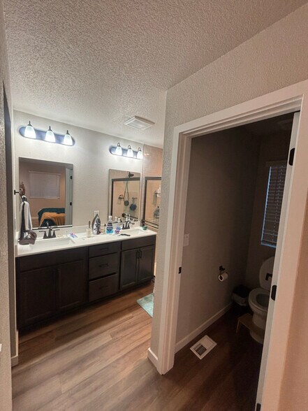 Building Photo - 351 Blanket Flower St