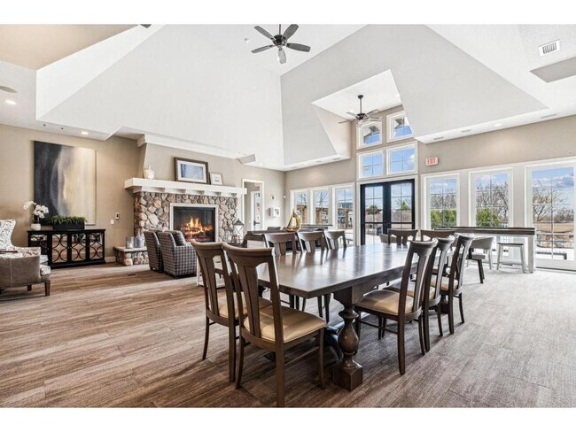 Building Photo - 6993 Huckleberry Dr