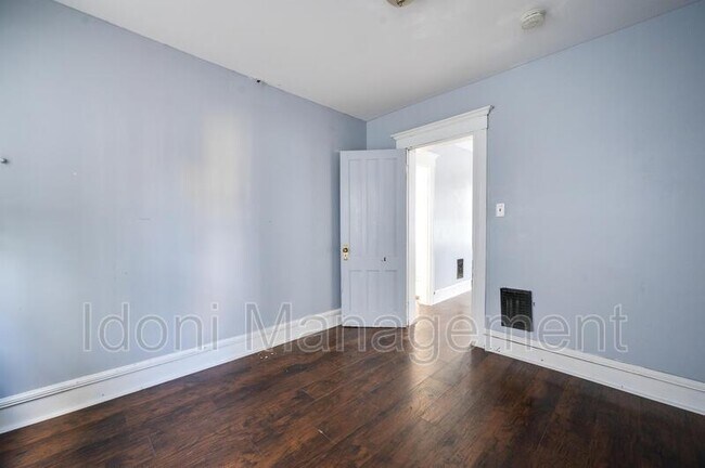 Building Photo - 76-78 Washington Terrace