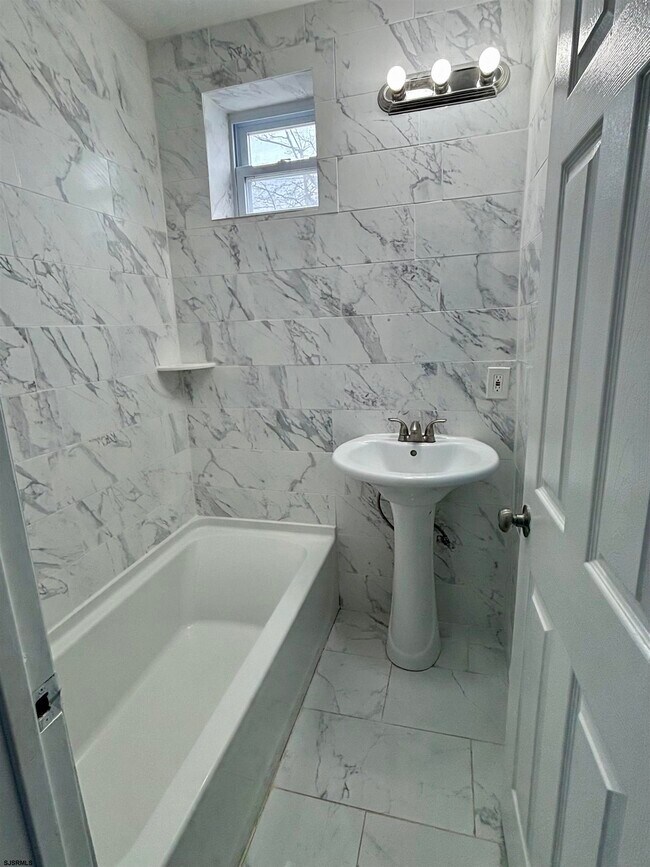 Building Photo - 4800 Ventnor Ave