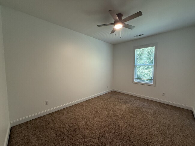 Building Photo - 804 Oleander St