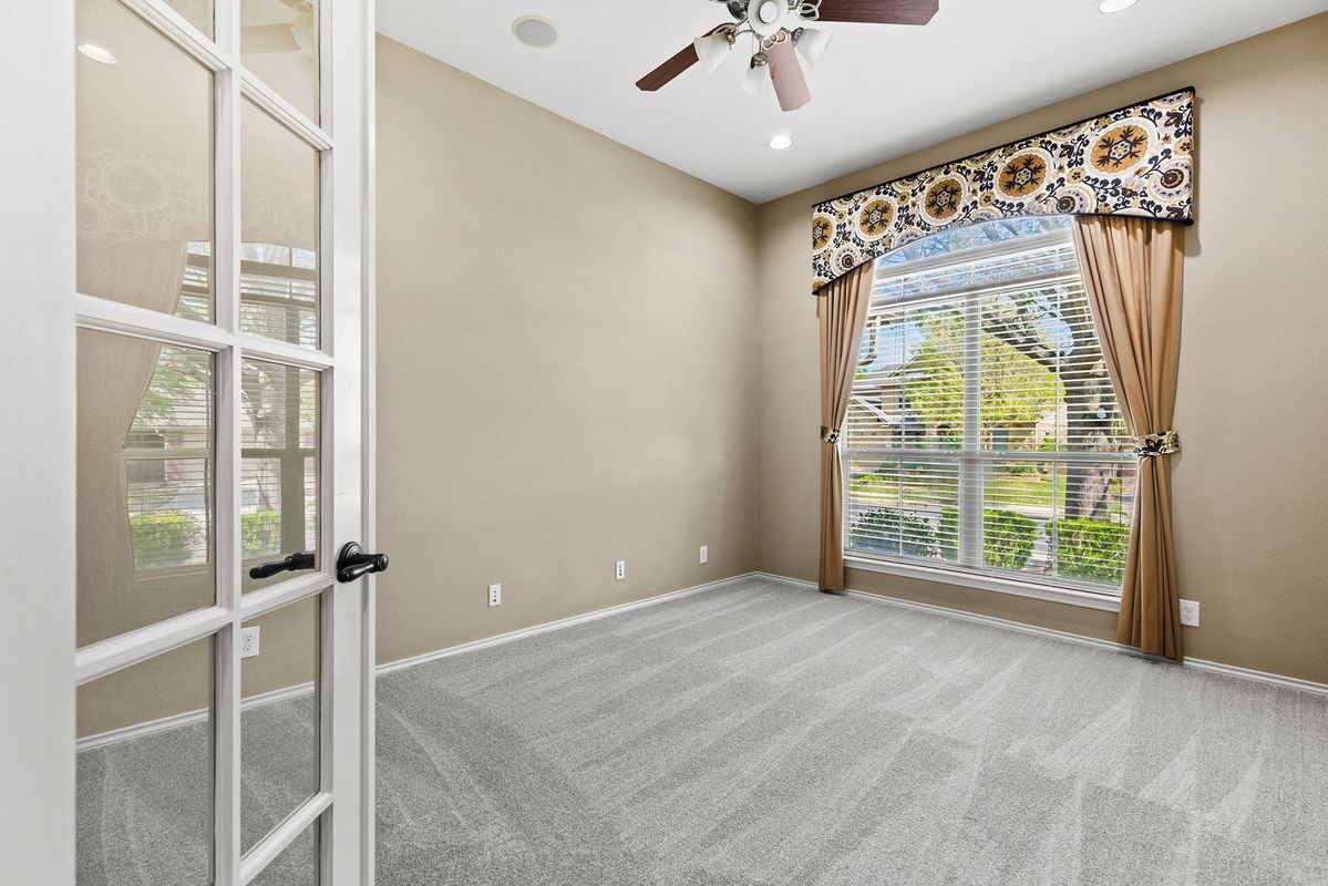 Building Photo - 1621 Westmeadow Trail