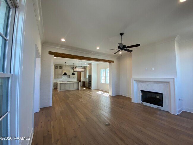 Building Photo - 2110 Belfleur St