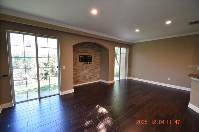 Building Photo - 6737 Eagle Feather Dr