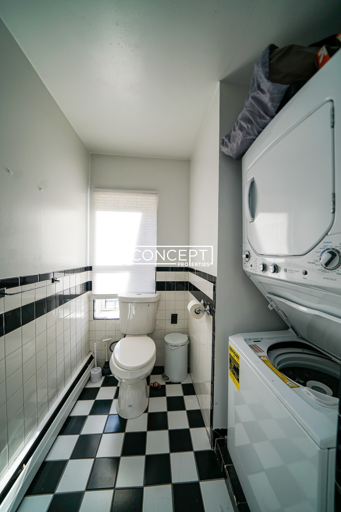 Building Photo - 24 St Cyprians Pl