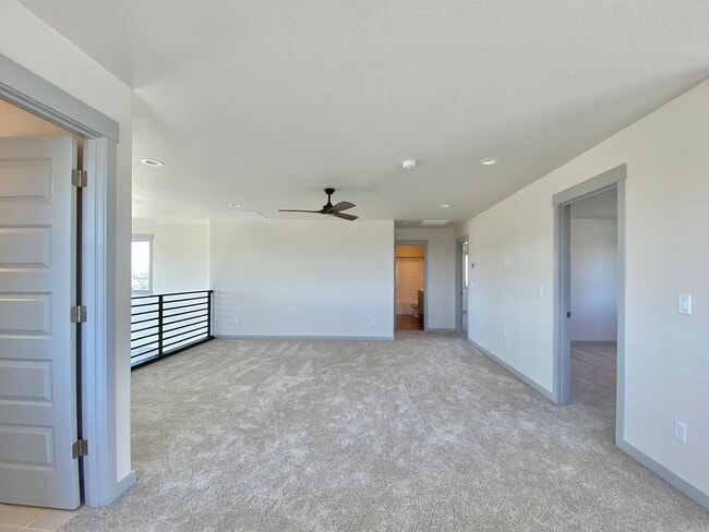 Building Photo - Stunning Southridge Rental with RV Garage ...