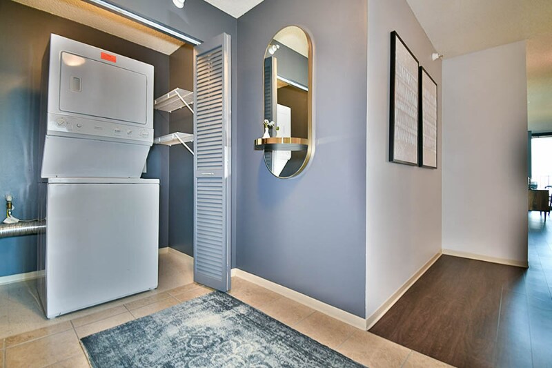 Building Photo - 235 N Columbus Dr