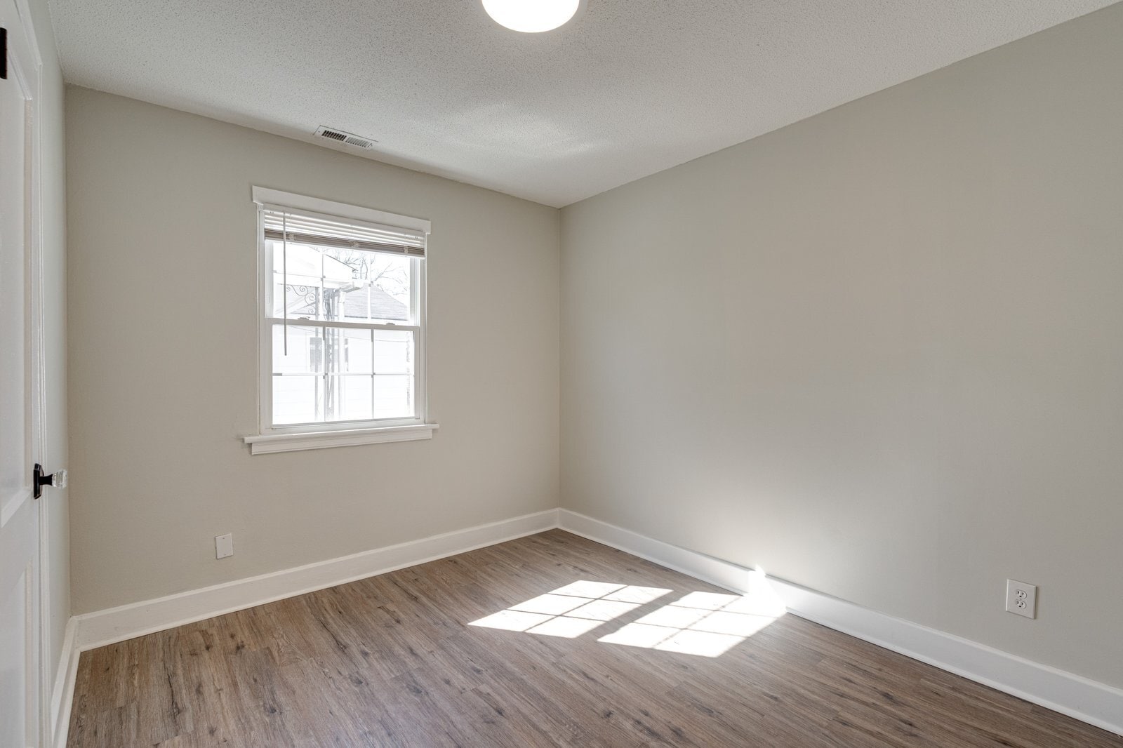 Building Photo - 48 Vero Beach Ave