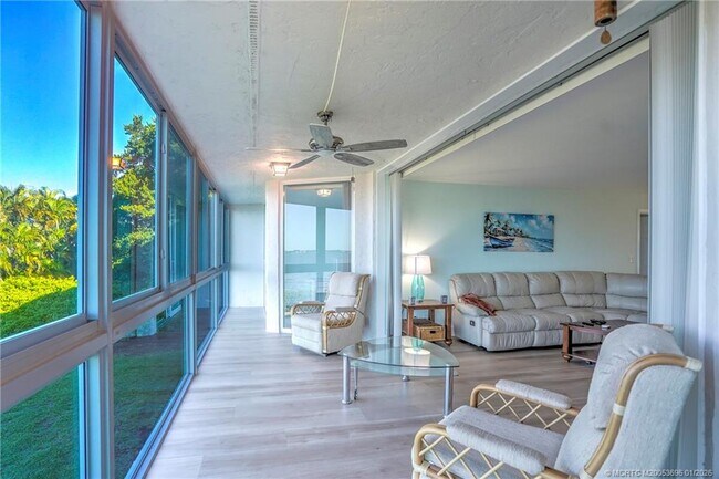 Building Photo - 2370 NE Ocean Blvd