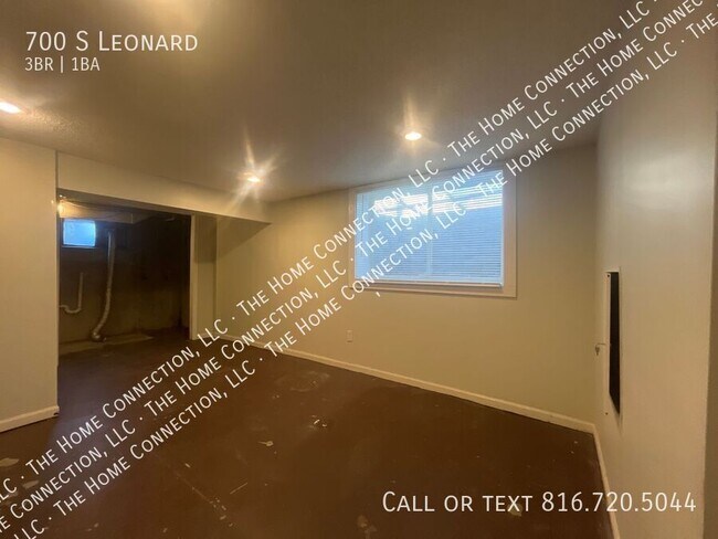 Building Photo - 700 S Leonard St