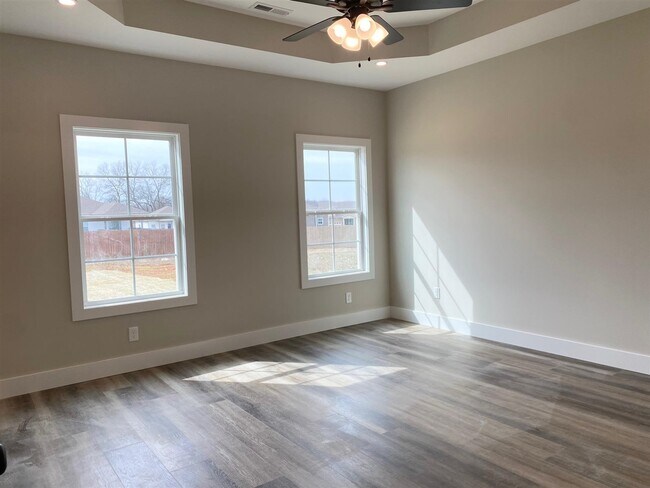 Building Photo - 476 Cedar Hollow Dr