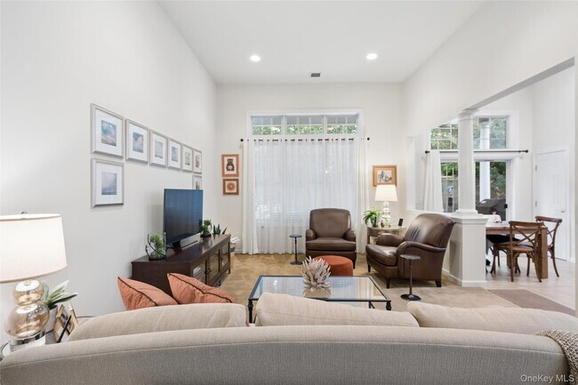 Building Photo - 228 Sonata Ct