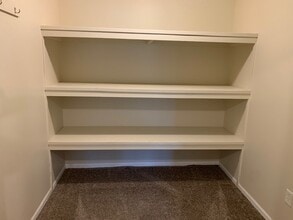 Building Photo - 2109 W 45th St