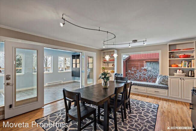 Building Photo - 4 br, 3.5 bath House - 1334 K Street