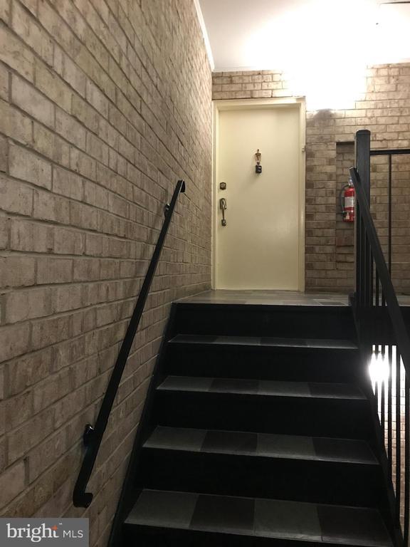 Building Photo - 734 Quince Orchard Blvd