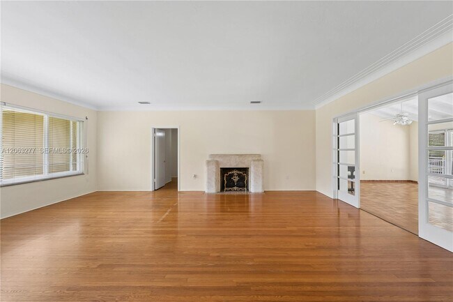 Building Photo - 2514 Granada Blvd