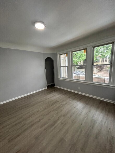 Unit 1 - 40 Columbia Ave