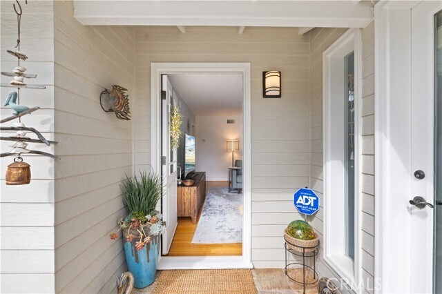 Building Photo - 208 W Avenida De Los Lobos Marinos