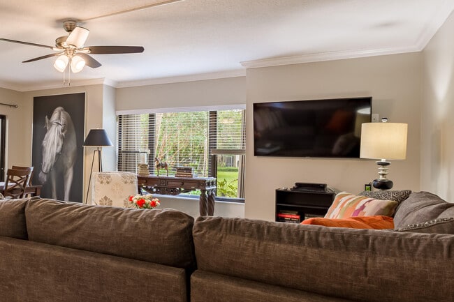 Building Photo - 13329 Polo Club Rd