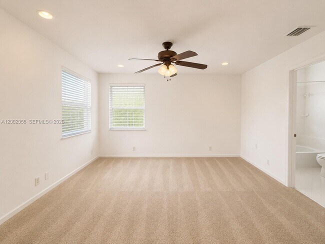 Building Photo - 316 Conservation Dr