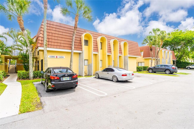 Building Photo - 11398 Royal Palm Blvd