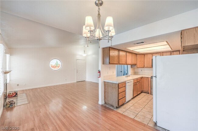 Building Photo - 5068 Jeffreys St