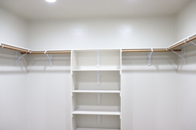 Building Photo - Welcome to your Southern Arizona desert oasis!