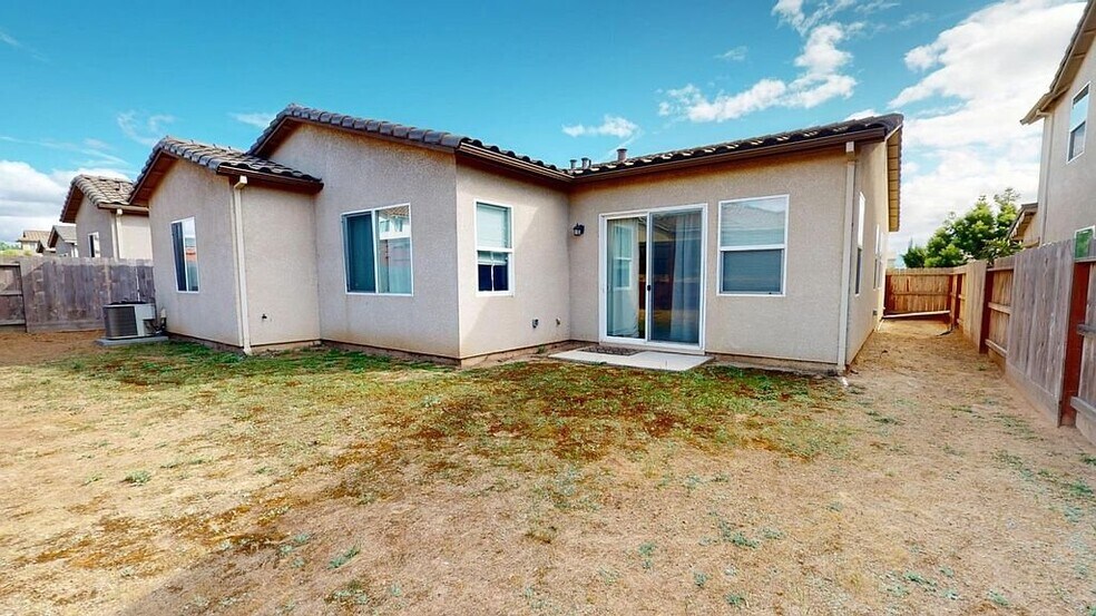 Building Photo - 1151 La Colina St