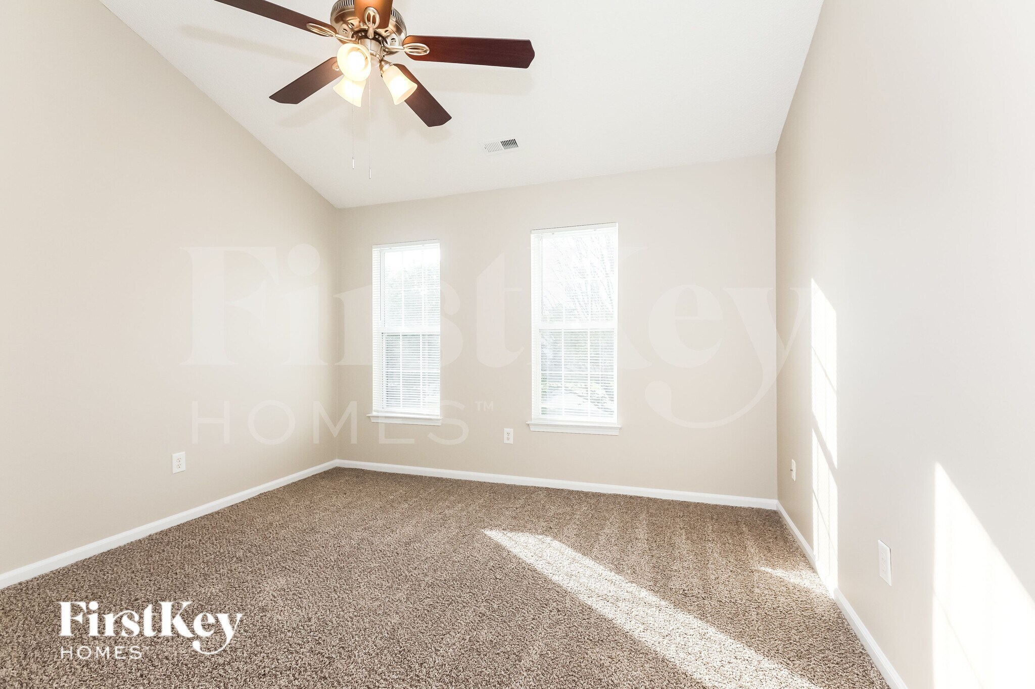 Building Photo - 12728 Cumberland Crest Dr