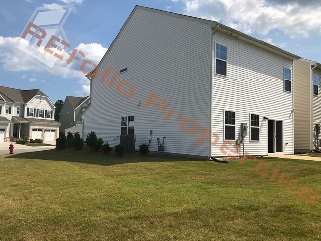 Building Photo - 1152 Epiphany Rd