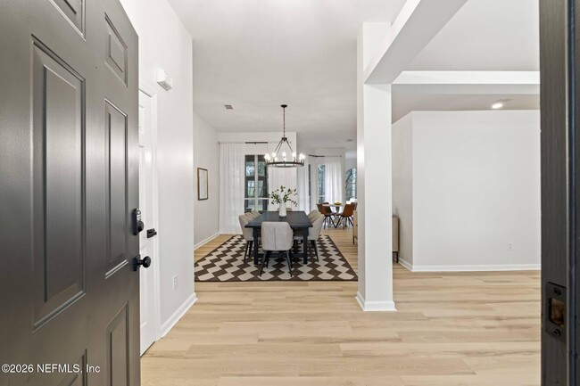 Building Photo - 12568 Hunters Branch Way