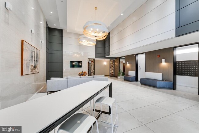 Building Photo - 7111 Woodmont Ave