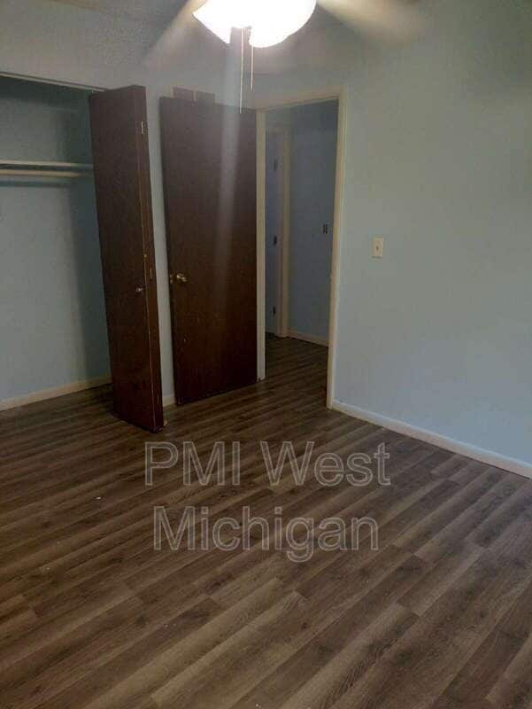 Building Photo - 4258 Bond St
