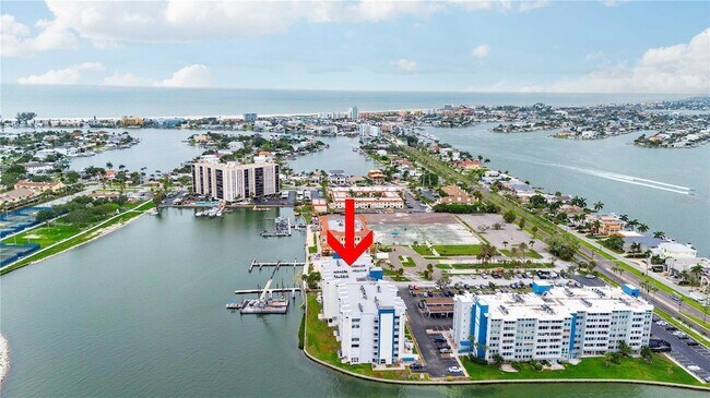 Building Photo - 450 Treasure Island Causeway