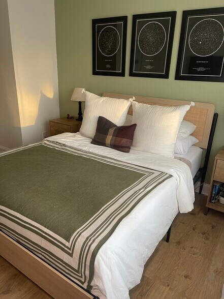 Building Photo - 7360 Ulmerton Rd