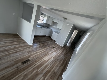 Building Photo - 26 Brinwood Dr