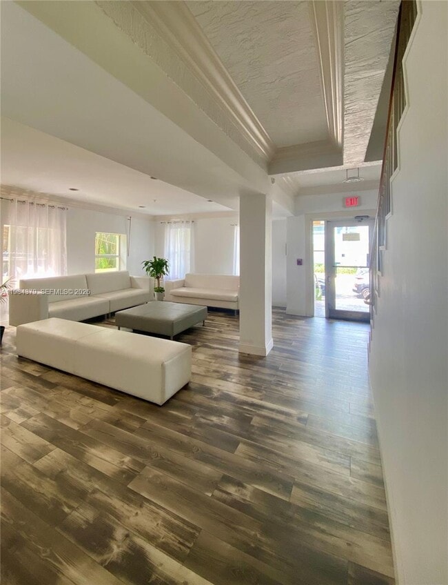 Building Photo - 1521 Lenox Ave.