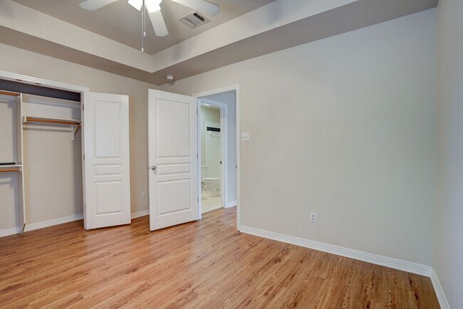 Building Photo - 4502 Avenue-B