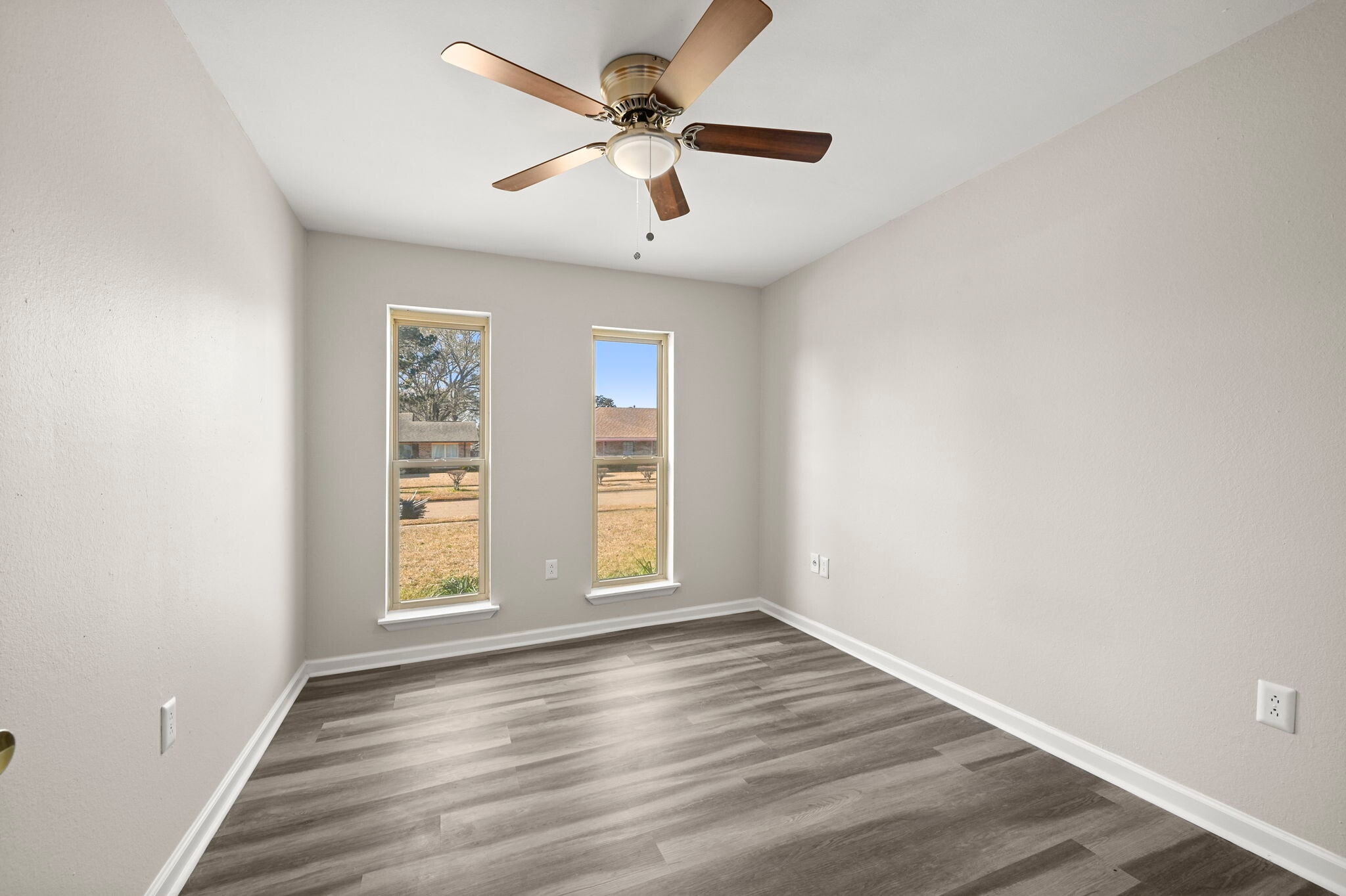 Building Photo - 9219 Baronne Dr